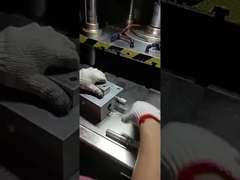 Vidéo de traitement des produits de coulée en aluminium