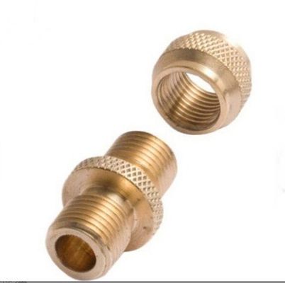 Pièces de précision service de forgeage pièces de coulée de cuivre pièces de pompe à couleur personnalisées pièces de soupape
