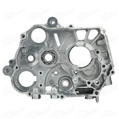 Pièces de coulée en acier Crankcase de moto avec conception personnalisée et traitement de surface